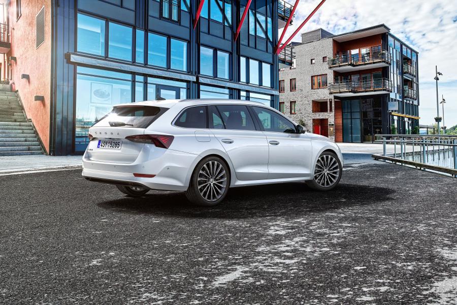  Skoda Octavia Combi 2020 года  (WW) (фото 32 из 69)
